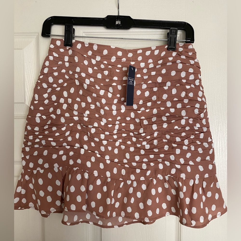 Abercrombie Pink Mini Skirt - Picture 1 of 6